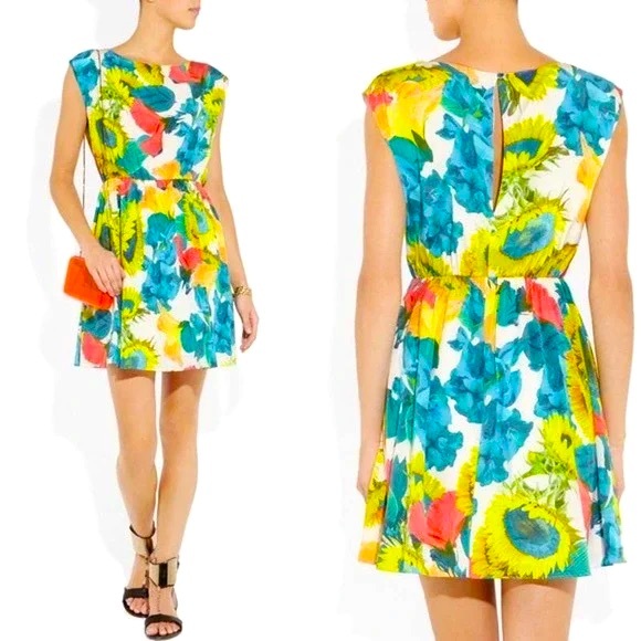 Alice + Olivia Dresses & Skirts - Alice + Olivia Alissa Sunflower Floral Print  Silk Dress